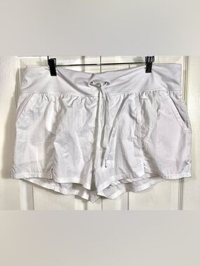 OFFLINE by Aerie Hot Stuff 2-in-1 Running Shorts White XL Lined